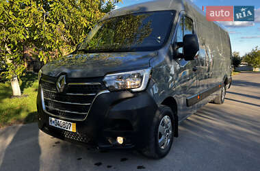 Грузовой фургон Renault Master 2022 в 