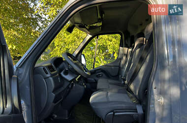 Грузовой фургон Renault Master 2022 в 