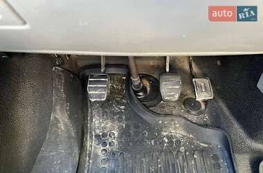 Грузовой фургон Renault Master 2004 в 