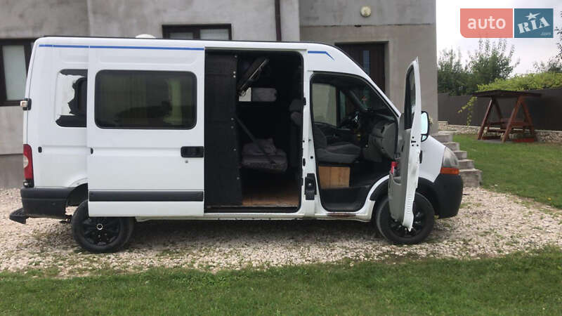 Грузопассажирский фургон Renault Master 2008 в Почаеве