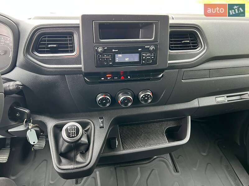 Тентованый Renault Master 2022 в Киеве