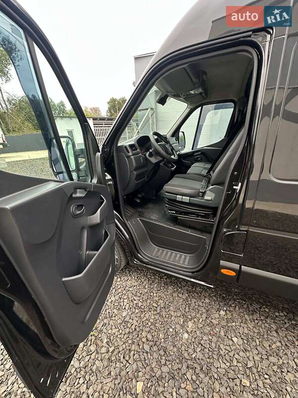 Грузовой фургон Renault Master 2023 в Киеве
