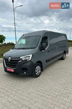 Грузовой фургон Renault Master 2023 в 