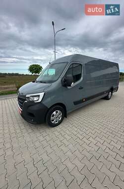 Грузовой фургон Renault Master 2023 в 