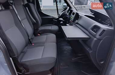 Грузовой фургон Renault Master 2023 в 