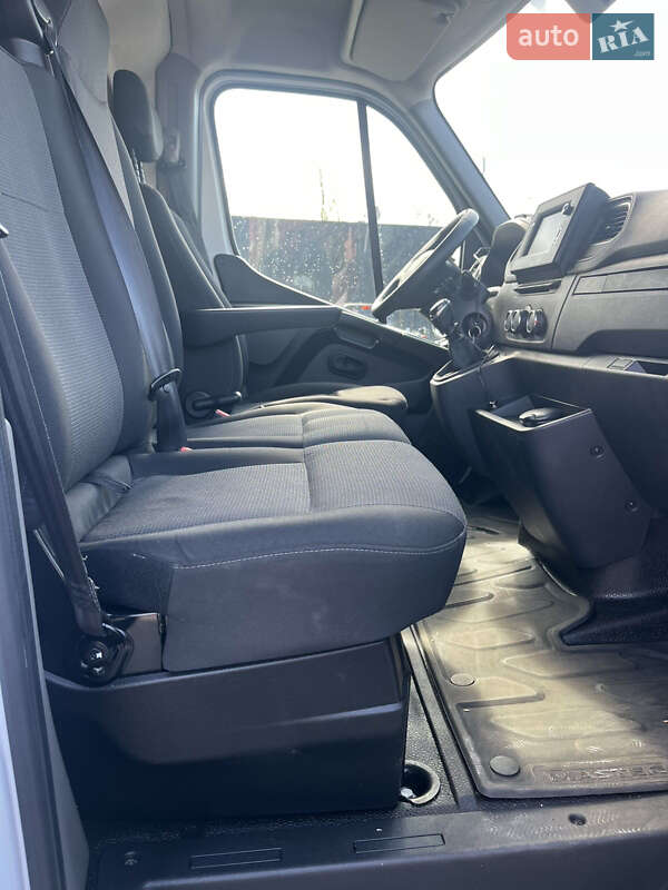 Вантажний фургон Renault Master 2020 в Києві