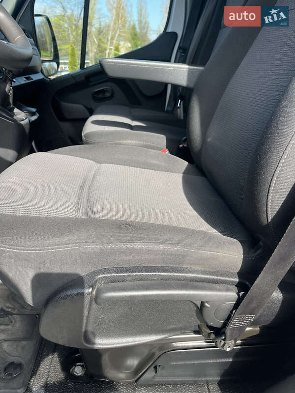 Вантажний фургон Renault Master 2020 в Києві