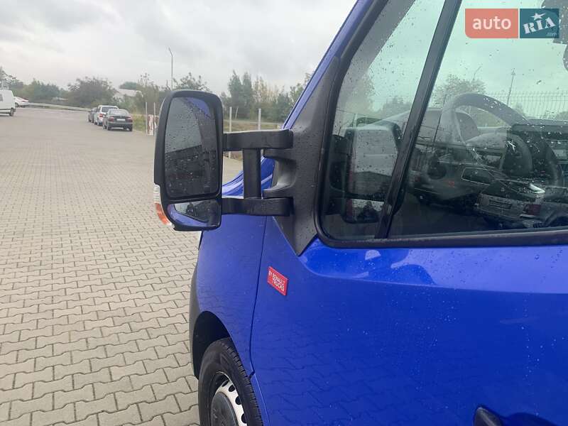 Вантажний фургон Renault Master 2021 в Нововолинську