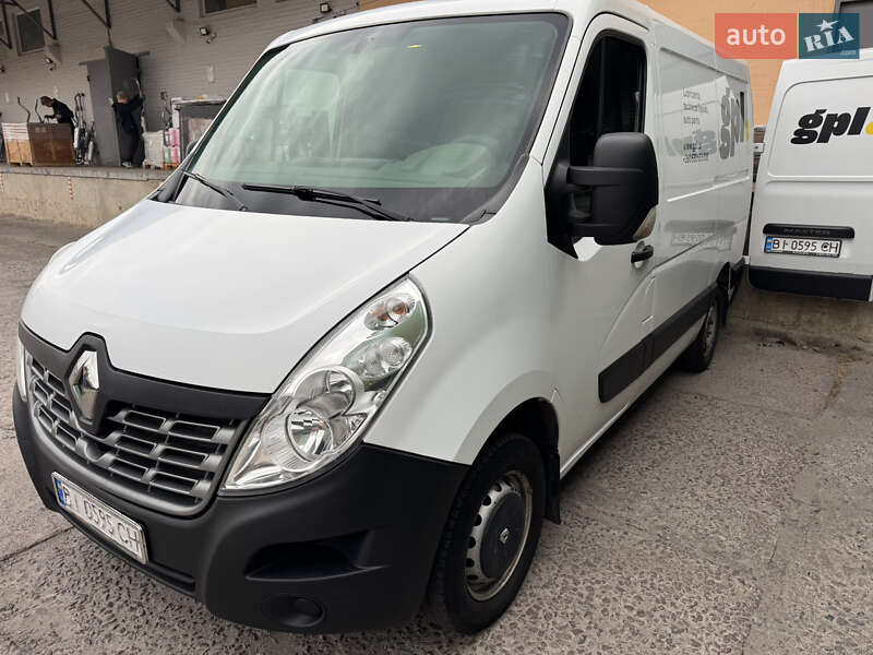 Грузовой фургон Renault Master 2016 в Полтаве