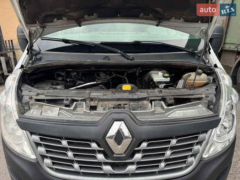 Грузовой фургон Renault Master 2016 в Полтаве