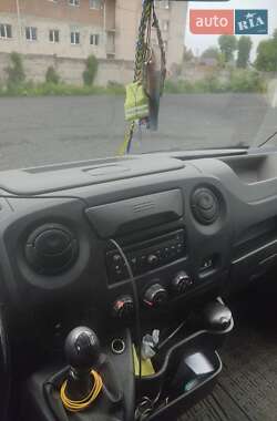 Грузовой фургон Renault Master 2011 в 