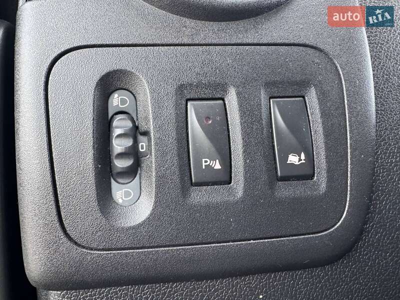 Грузовой фургон Renault Master 2017 в Львове