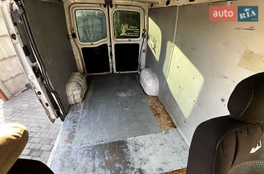 Грузовой фургон Renault Master 2010 в 