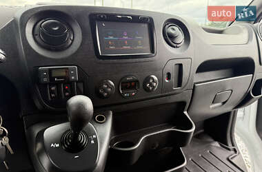 Грузовой фургон Renault Master 2017 в 