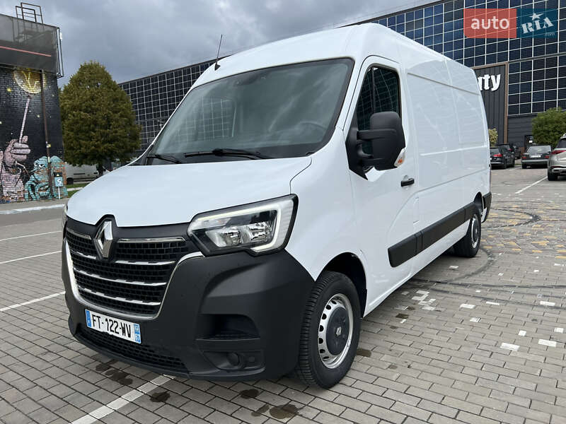 Грузовой фургон Renault Master 2020 в 
