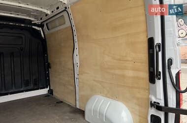 Грузовой фургон Renault Master 2020 в 