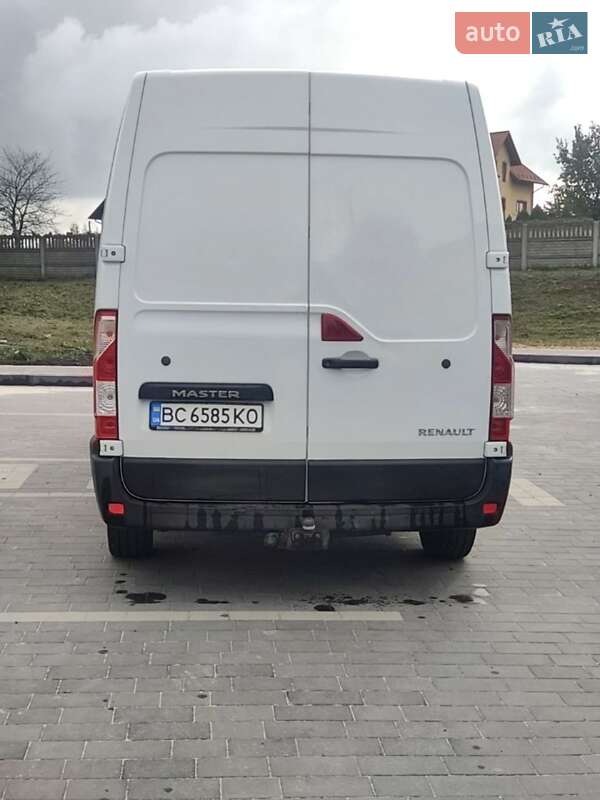 Грузовой фургон Renault Master 2014 в Мостиске