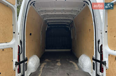 Грузовой фургон Renault Master 2019 в 