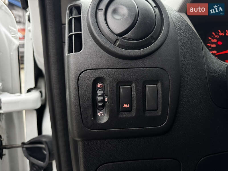 Грузовой фургон Renault Master 2017 в Житомире фото 18 Грузовой фургон Renault Master 2017 в Житомире