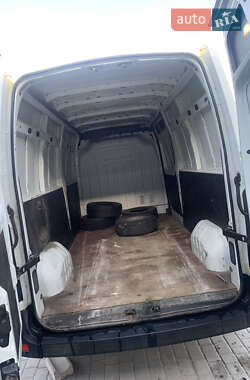 Другие грузовики Renault Master 2011 в 