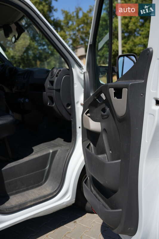 Микроавтобус грузовой (до 3,5т) Renault Master 2014 в Одессе фото 18 Микроавтобус грузовой (до 3,5т) Renault Master 2014 в Одессе