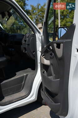 Микроавтобус грузовой (до 3,5т) Renault Master 2014 в 