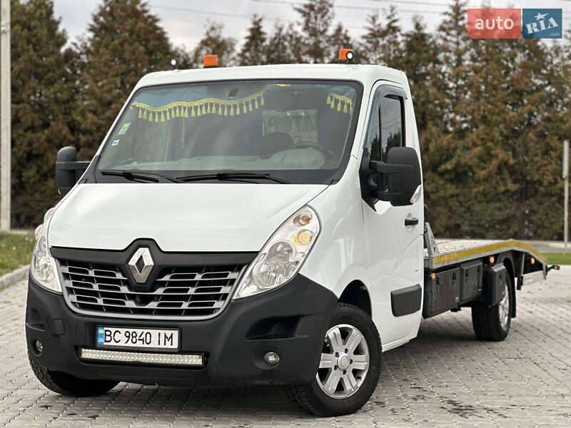 Эвакуатор Renault Master 2015 в Львове