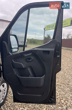 Грузовой фургон Renault Master 2019 в 