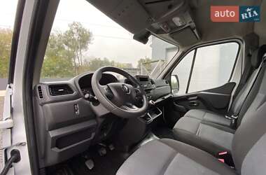 Грузовой фургон Renault Master 2022 в 