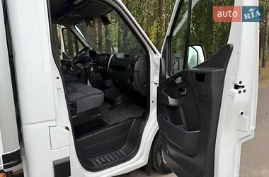 Грузовой фургон Renault Master 2019 в 