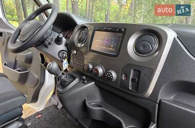 Грузовой фургон Renault Master 2019 в 