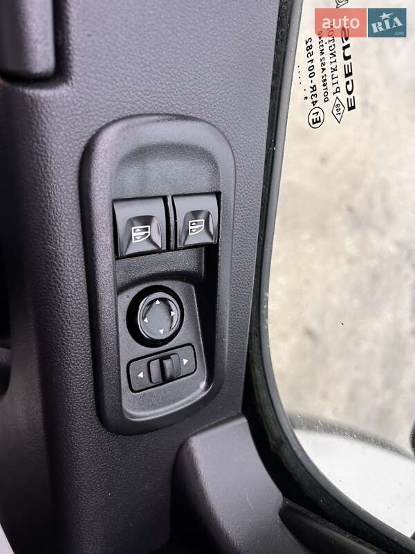 Грузовой фургон Renault Master 2020 в Кременце