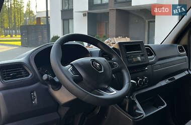 Грузовой фургон Renault Master 2022 в 
