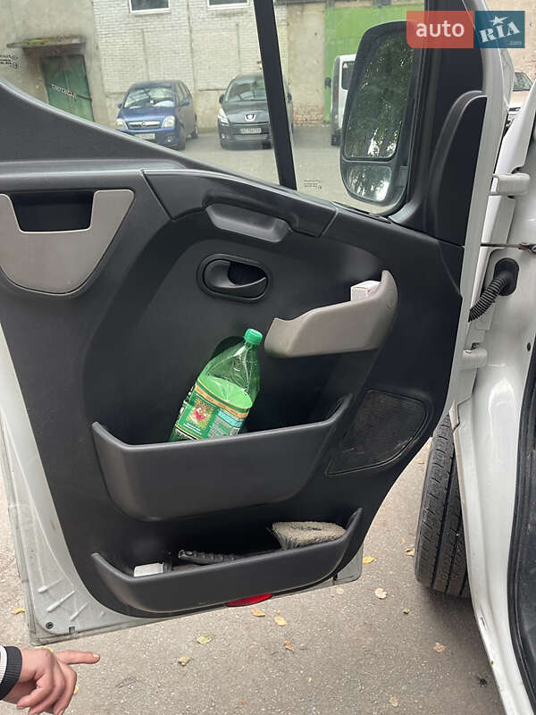 Грузовой фургон Renault Master 2016 в Луцке фото 11 Грузовой фургон Renault Master 2016 в Луцке