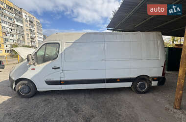 Грузовой фургон Renault Master 2015 в 