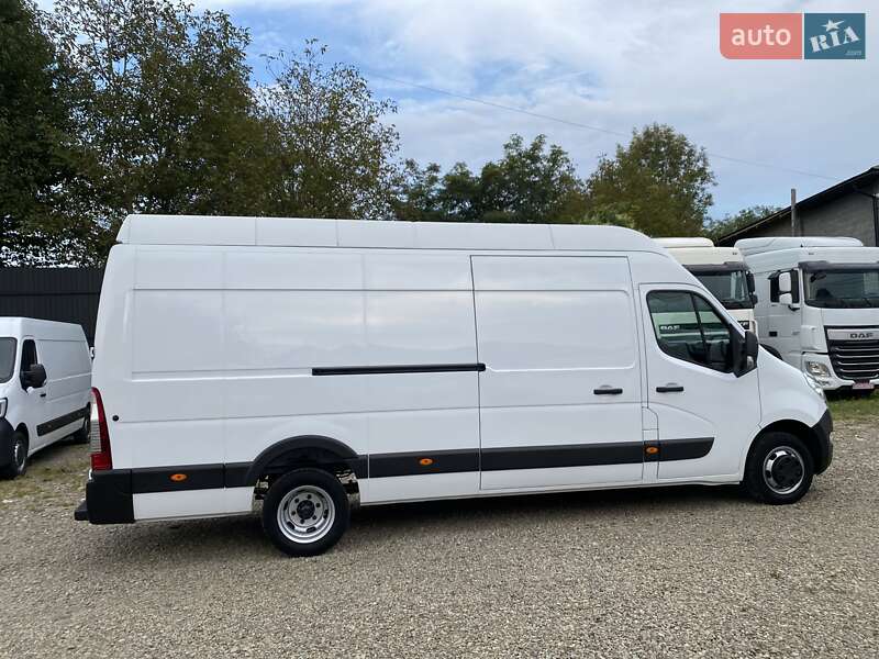 Грузовой фургон Renault Master 2019 в Хусте