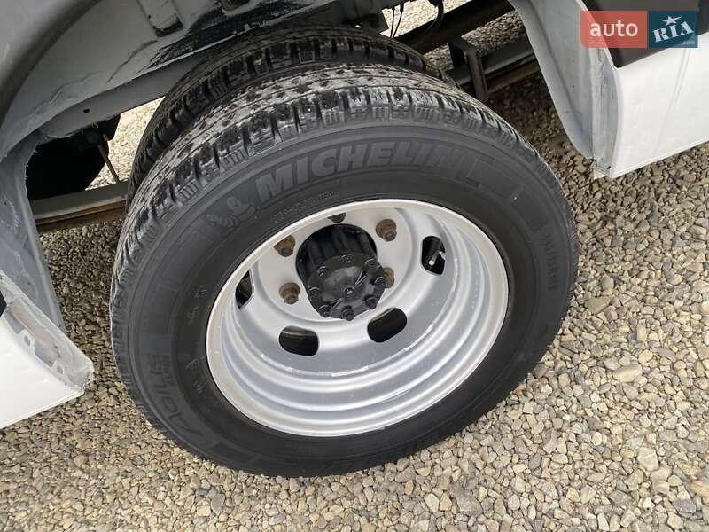Грузовой фургон Renault Master 2019 в Хусте