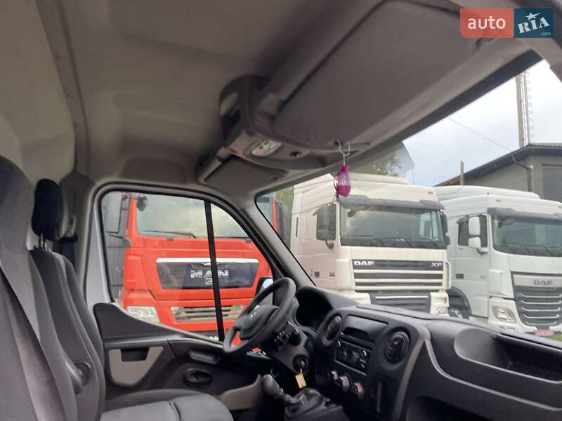 Грузовой фургон Renault Master 2019 в Хусте