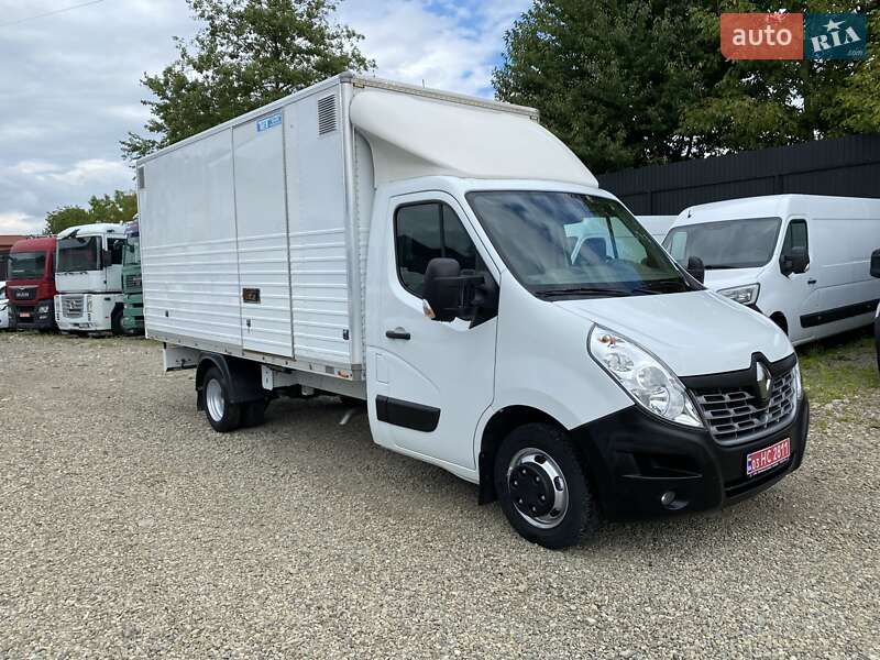 Грузовой фургон Renault Master 2018 в Хусте