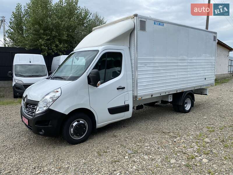 Грузовой фургон Renault Master 2018 в Хусте