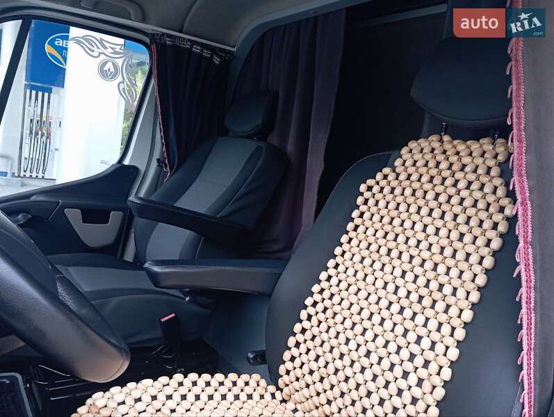 Тентованый Renault Master 2016 в Почаеве