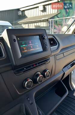 Грузовой фургон Renault Master 2021 в 