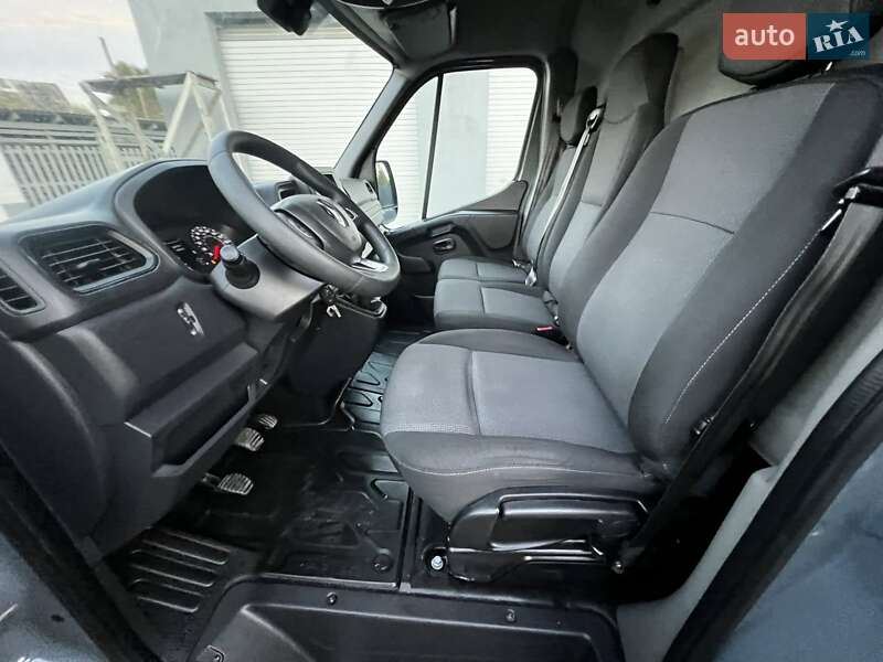 Грузовой фургон Renault Master 2023 в Киеве