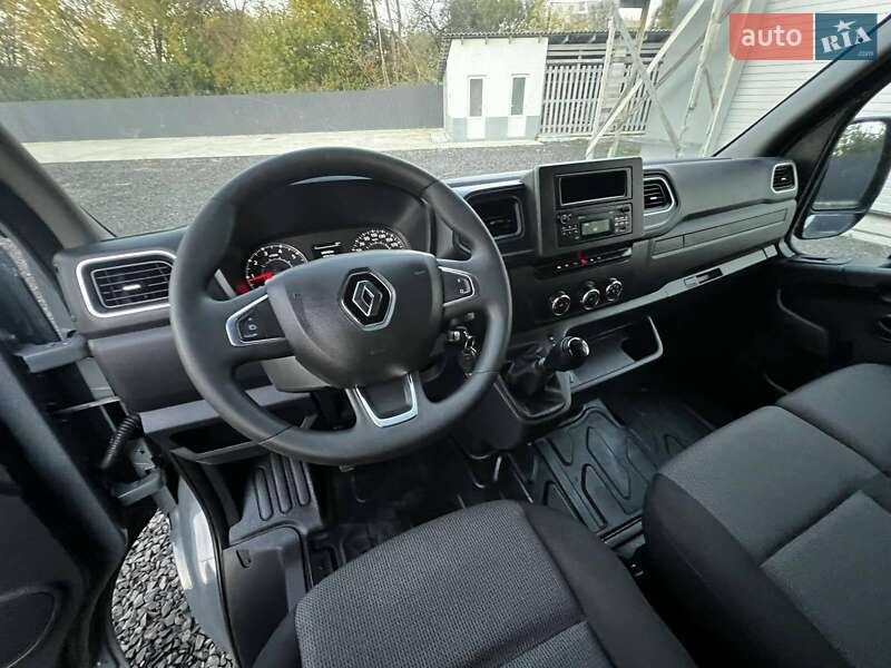 Грузовой фургон Renault Master 2023 в Киеве