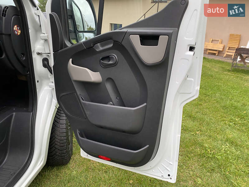 Другие автобусы Renault Master 2016 в Дубно фото 16 Другие автобусы Renault Master 2016 в Дубно