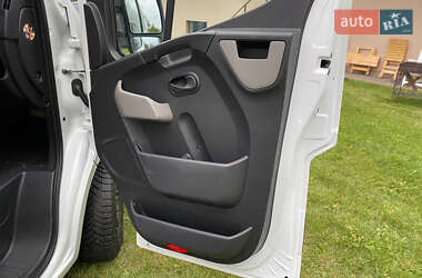 Другие автобусы Renault Master 2016 в 