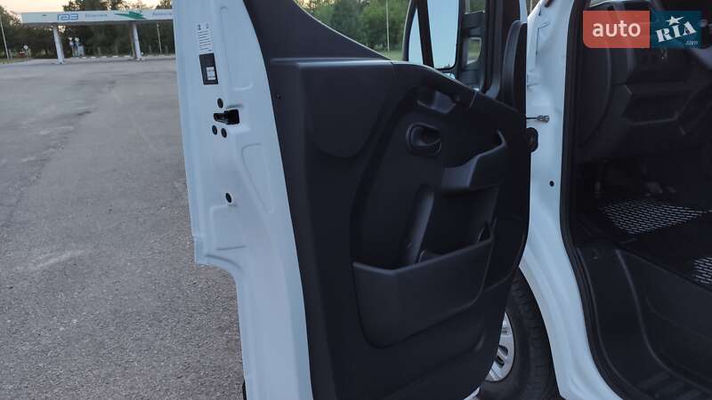 Вантажний фургон Renault Master 2020 в Бердичеві