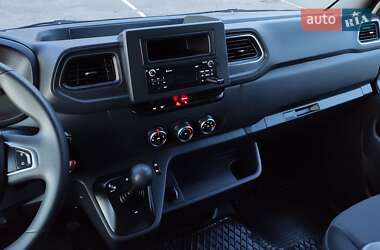 Грузовой фургон Renault Master 2020 в 