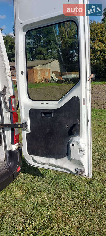 Грузовой фургон Renault Master 2011 в Сокале