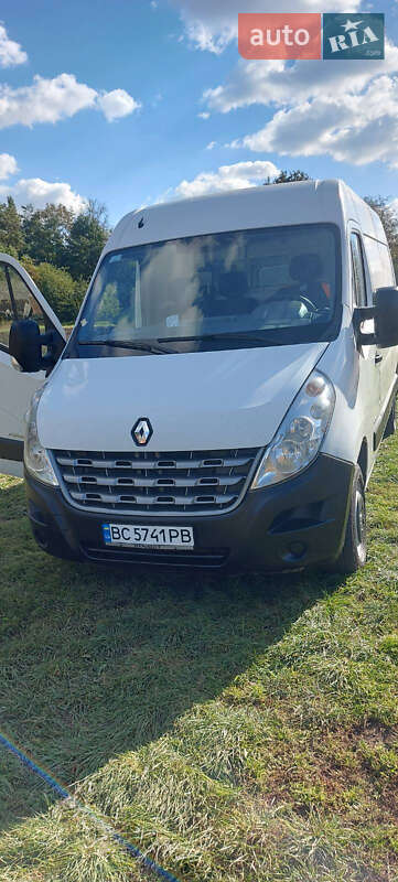 Грузовой фургон Renault Master 2011 в Сокале